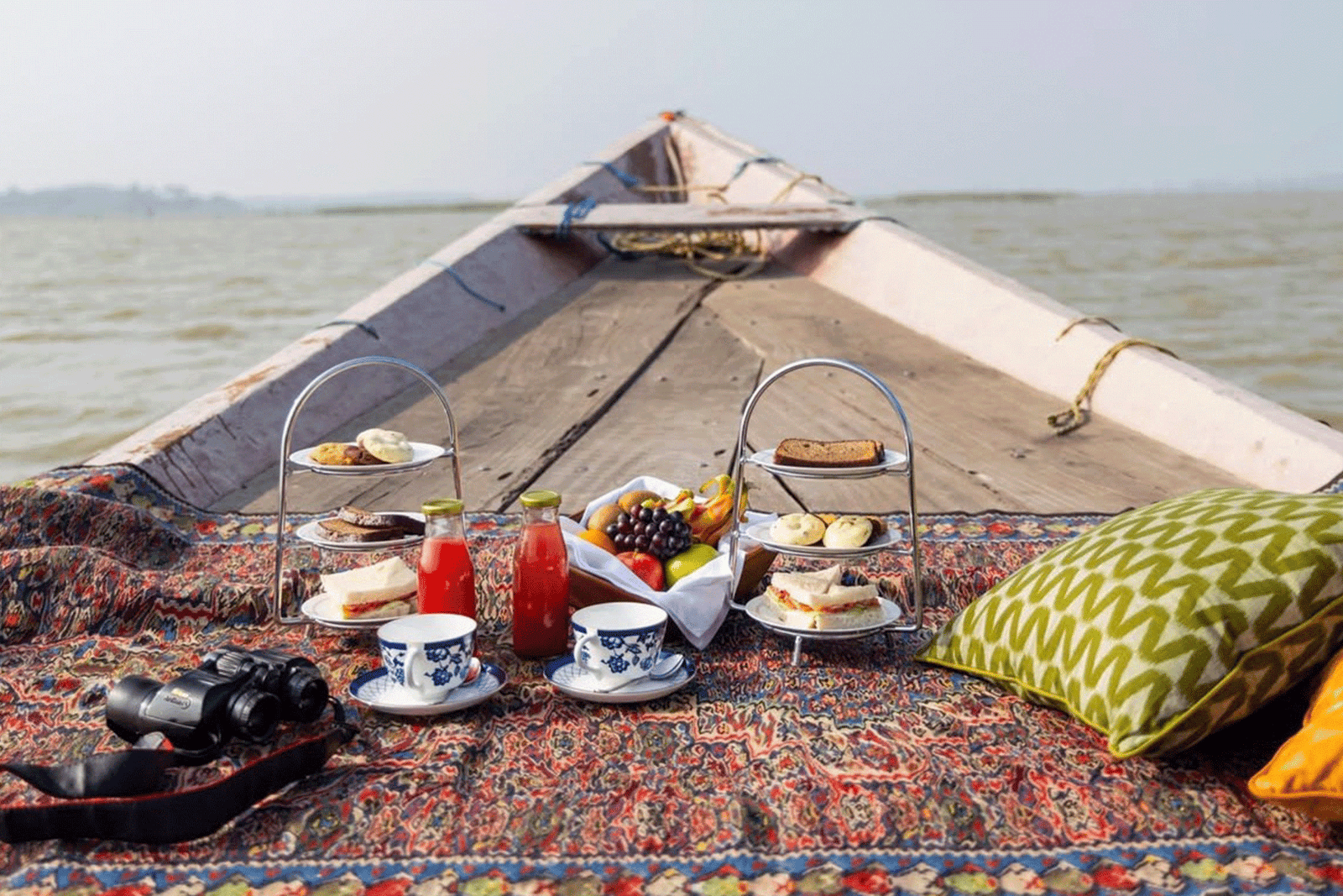 Boat Breakfast in Jawai Dam